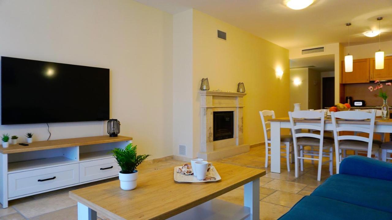 טופולה Hc Apartments Kaliakria מראה חיצוני תמונה